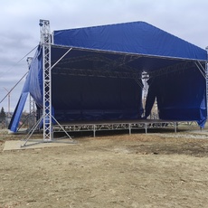 ДК Верх-Нейвинский СЦЕНА - Звуковое и световое оборудование, музыкальные инструменты.